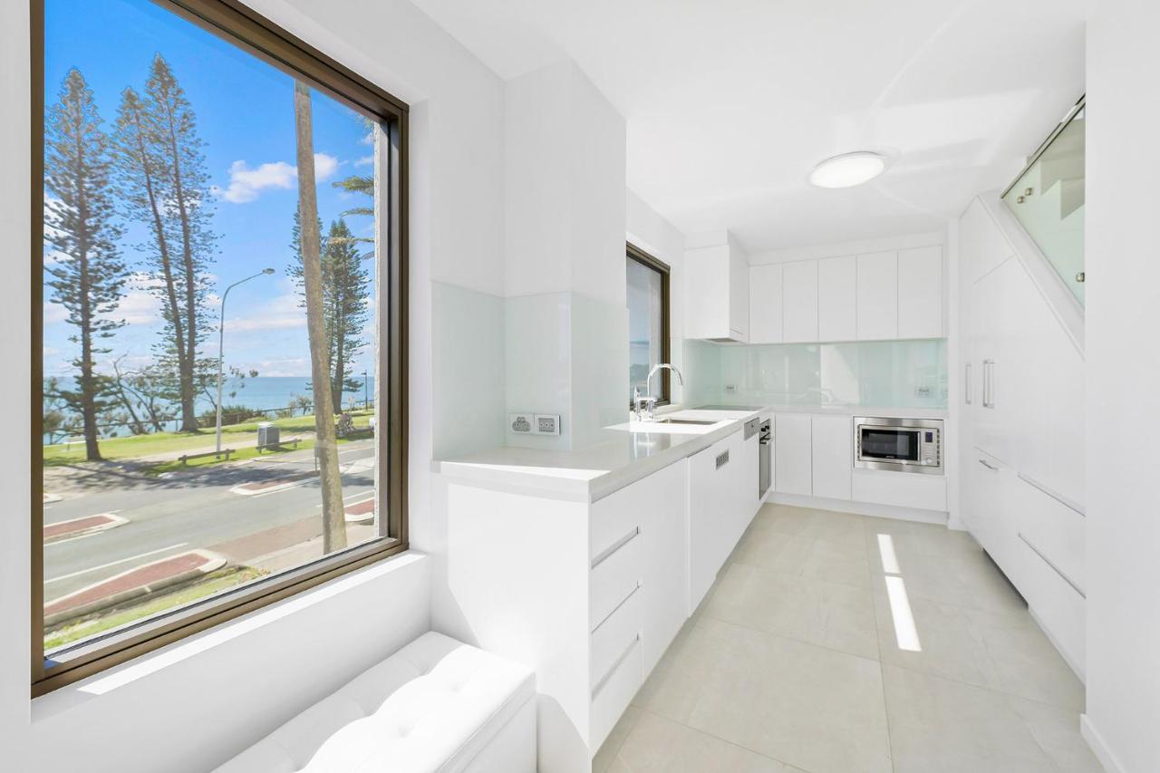 Four Bedroom Deluxe Apartment with Ocean View