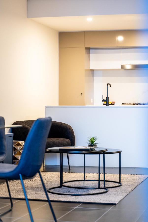 One-Bedroom Apartment with City View,1015460155:JPEG