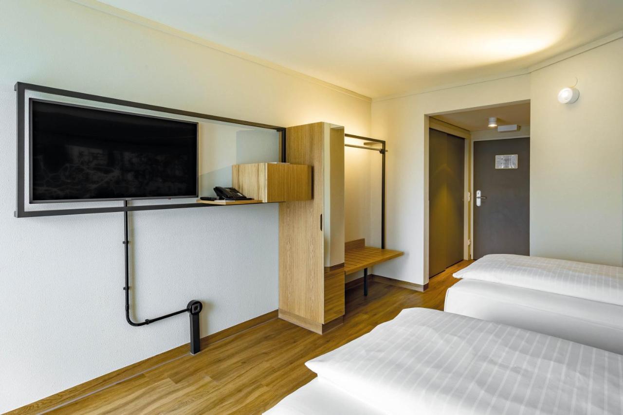 Superior Plus Room,1020183277:JPEG
