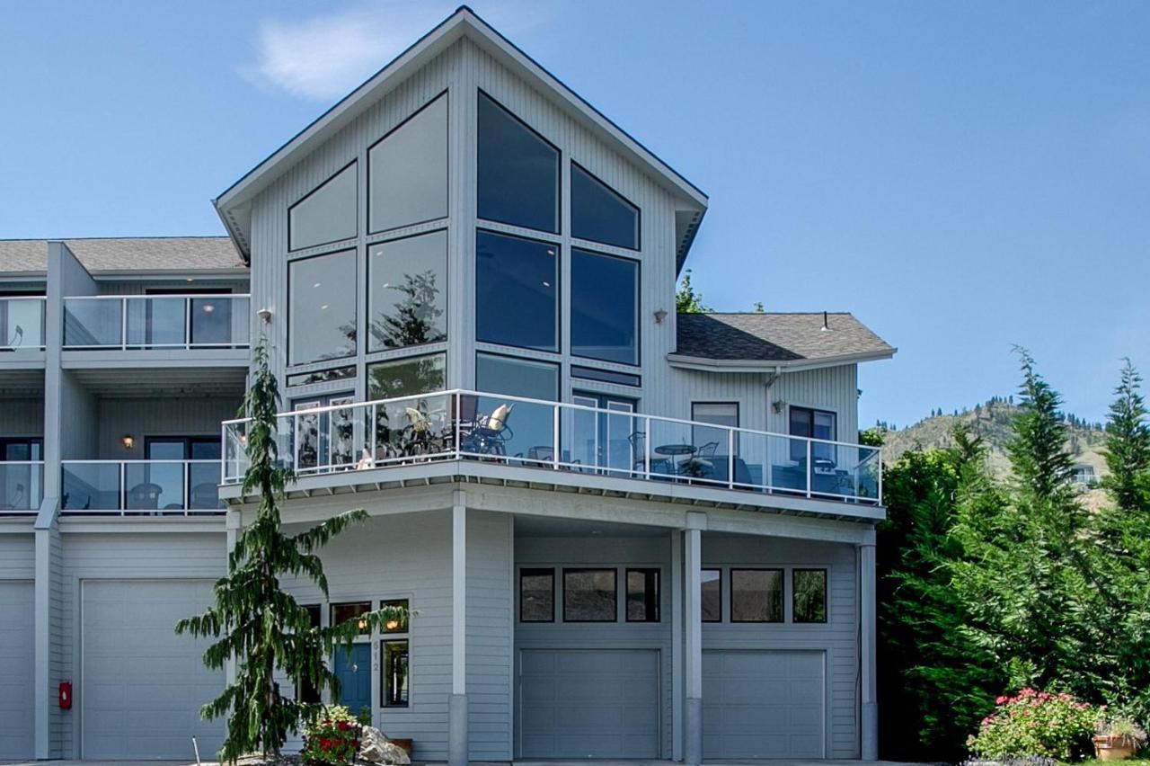 Three-Bedroom Townhouse