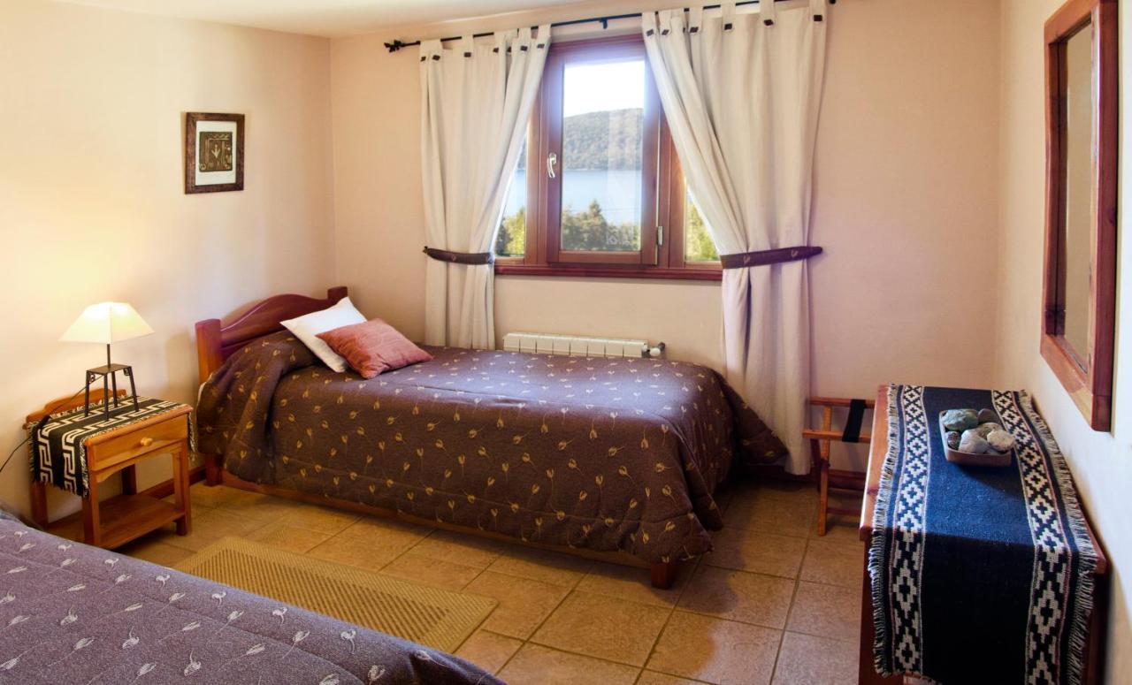 Two-Bedroom Bungalow with Lake View