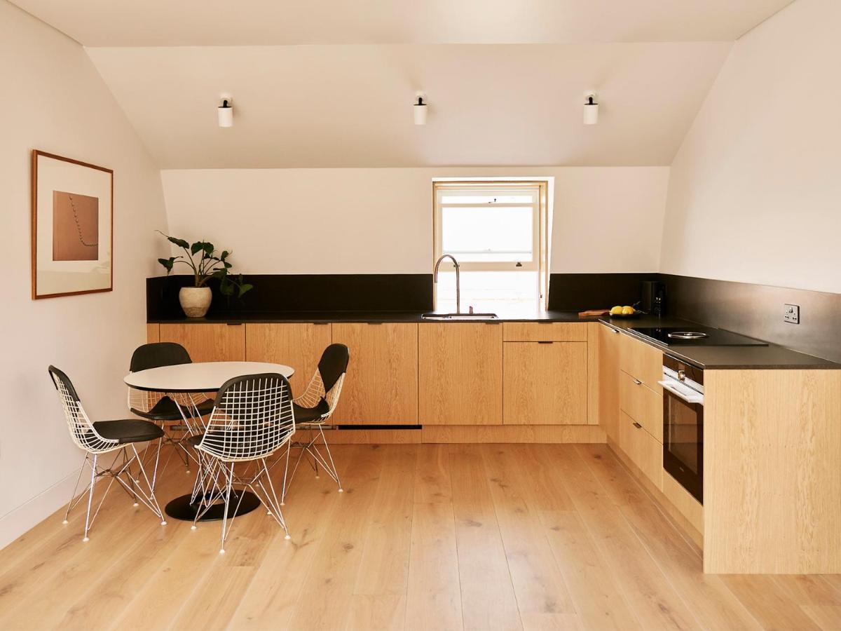 One-Bedroom Apartment,1049371834:JPEG