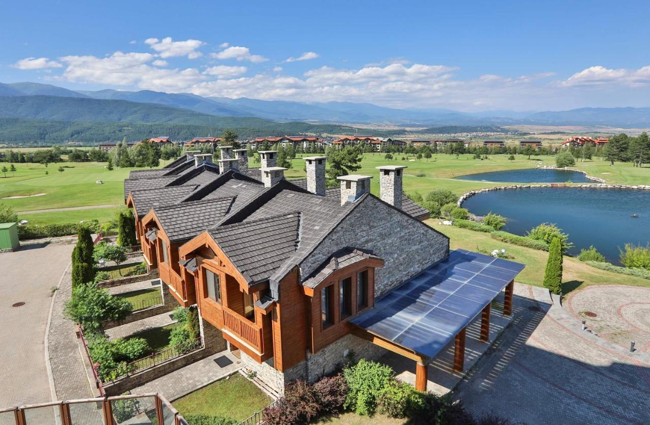 Villa Lake