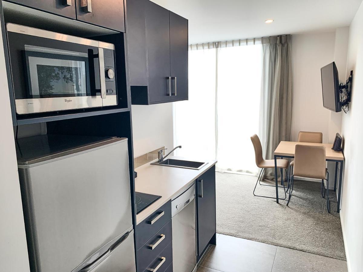 One-Bedroom Apartment Non-Smoking