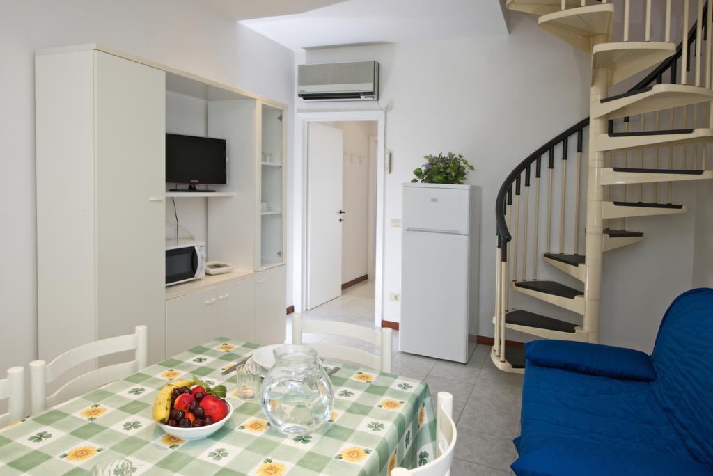 Two-Bedroom Apartment (4 Adults) - Split Level