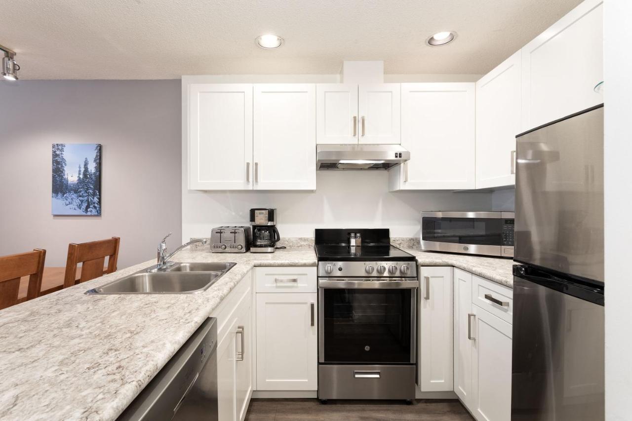 Condo, 1 Bedroom (Unit 403)