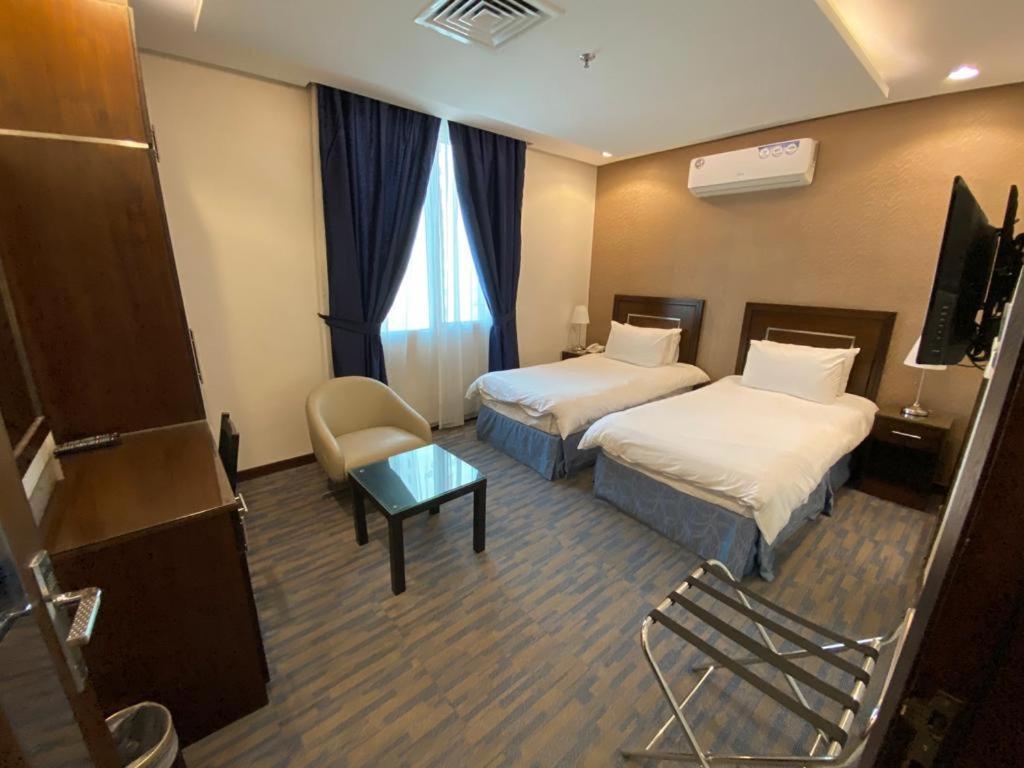 Deluxe Family Suite