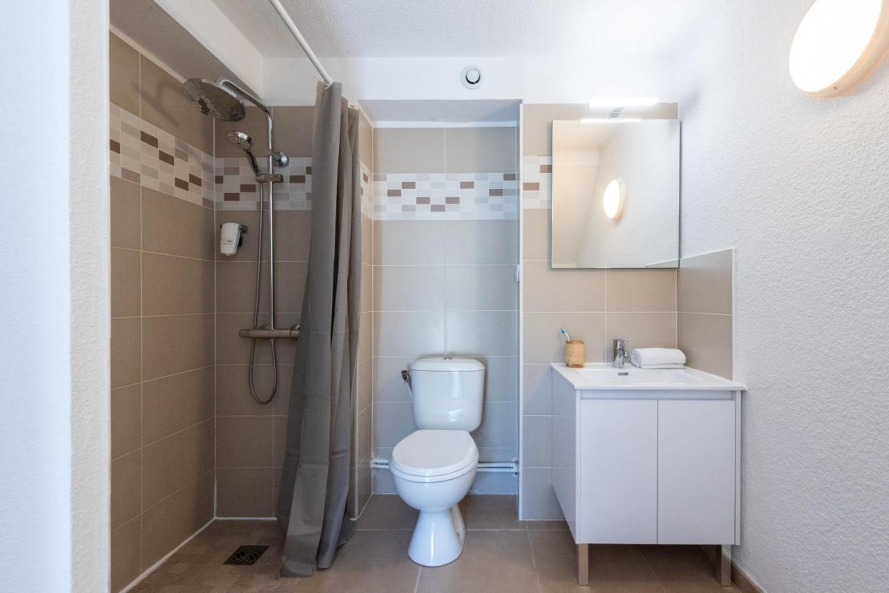 Standard One-Bedroom Apartment,834818879:JPEG