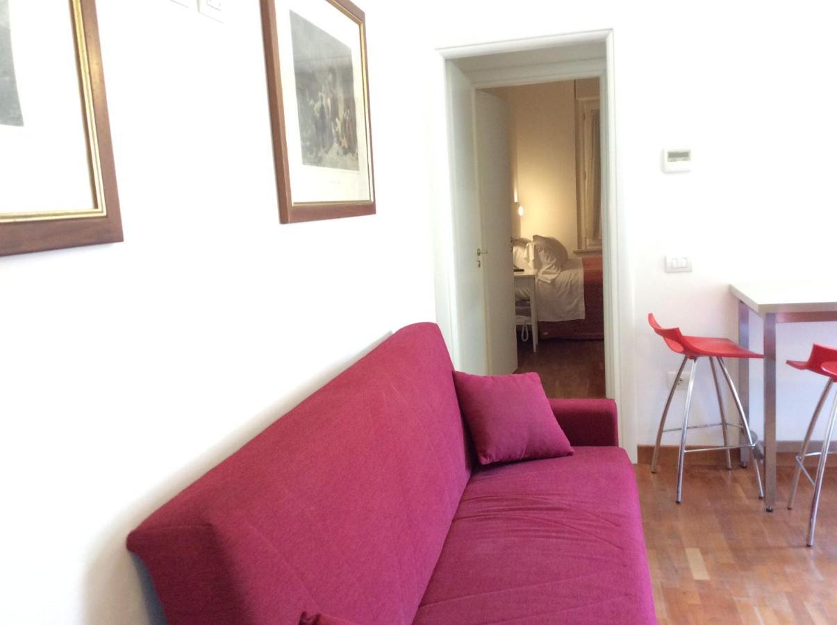 One-Bedroom Apartment,1113203829:JPEG