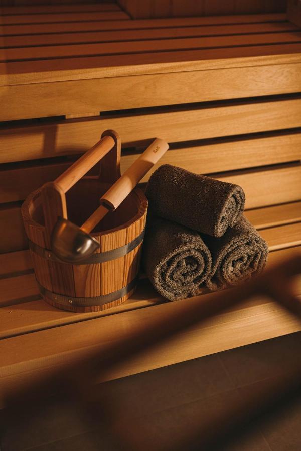 Three-Bedroom Apartment Sauna
