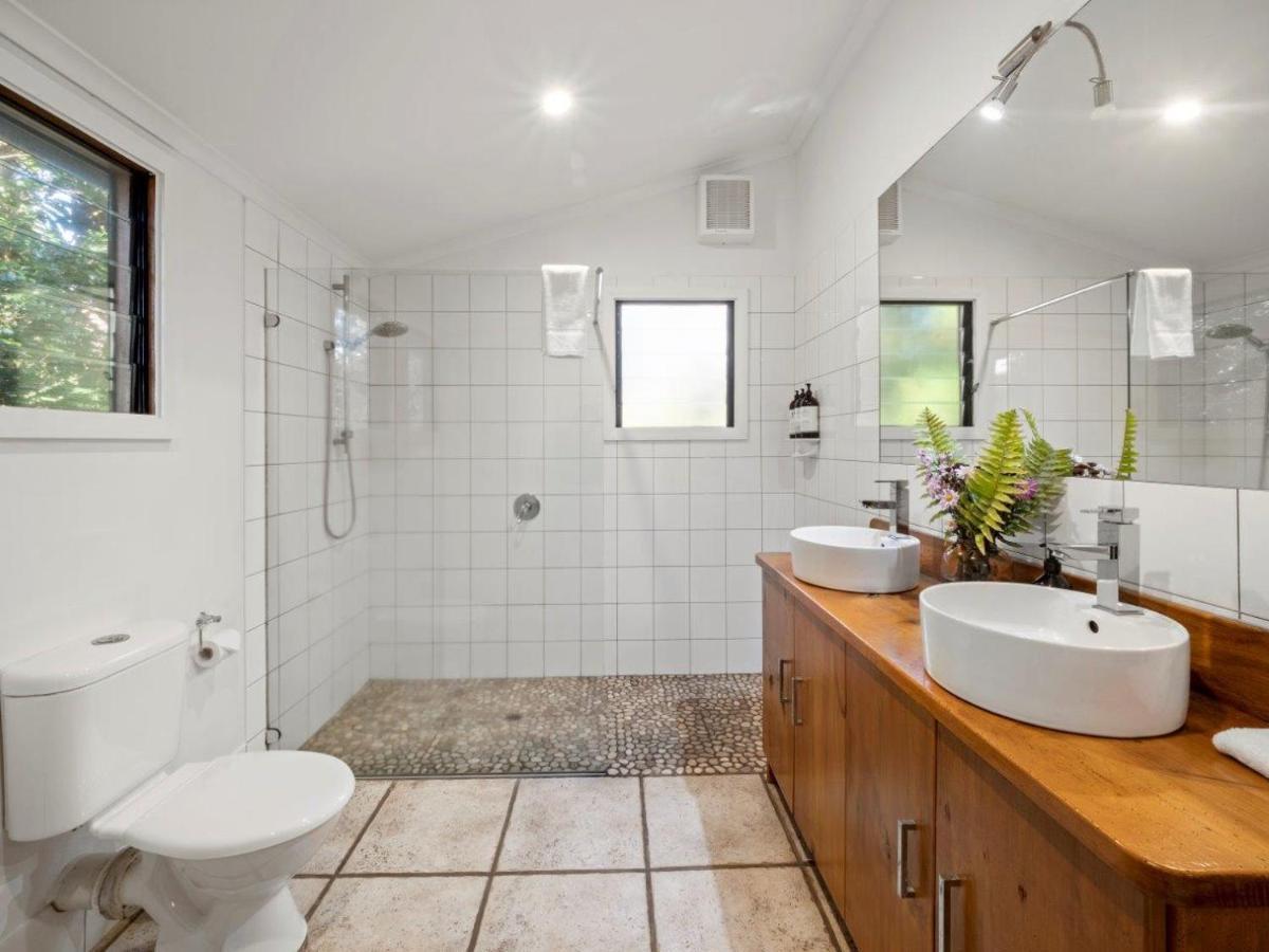 Four-Bedroom Cottage - The Farmhouse