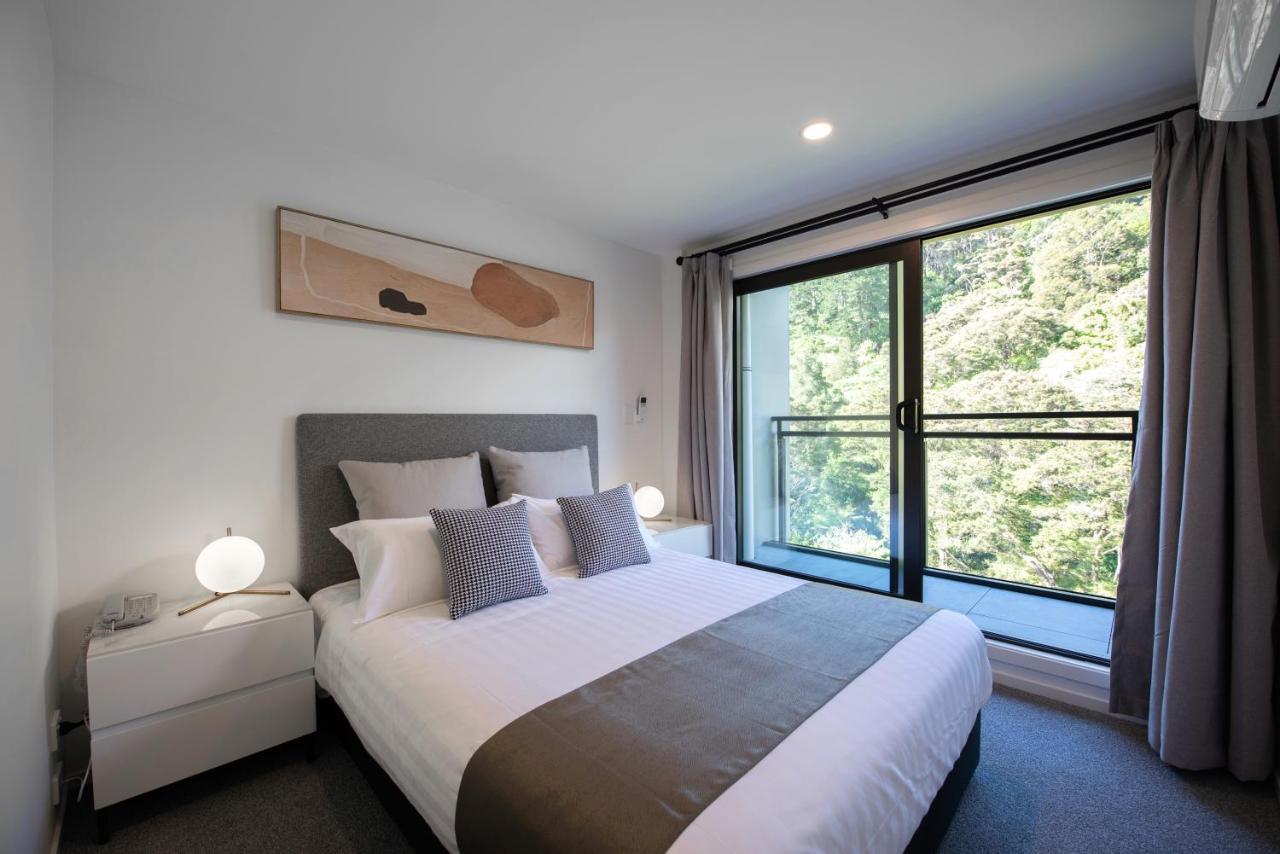 One Bedroom Premier Apartment