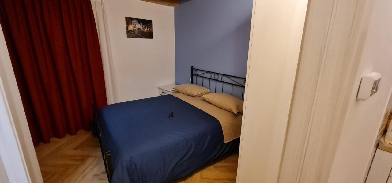 One-Bedroom Apartment,1178334871:JPEG