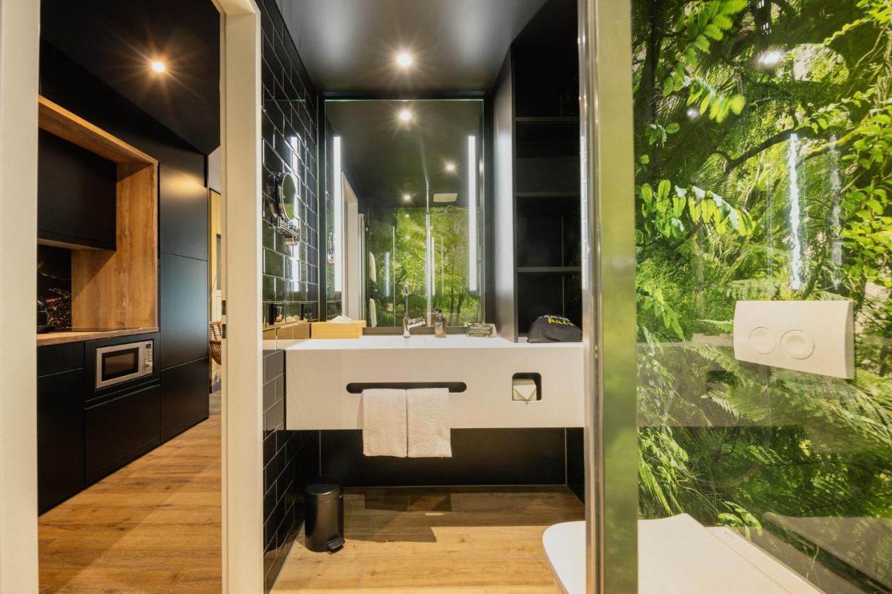 Studio with Balcony