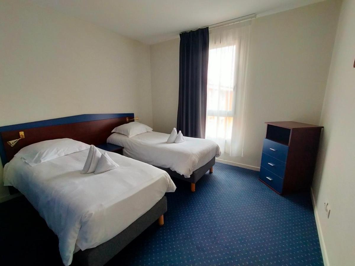 One Bedroom Apartment - Twin