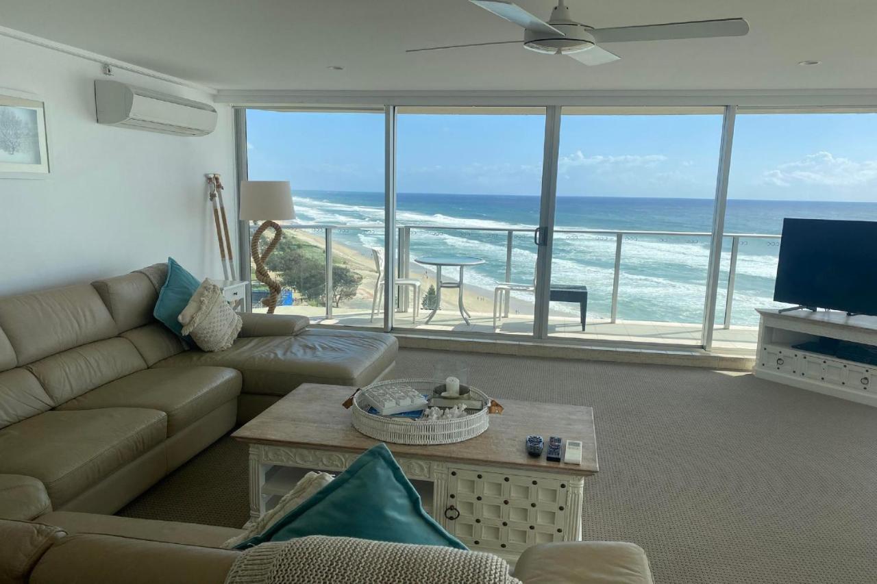 Two-Bedroom Apartment Sea View