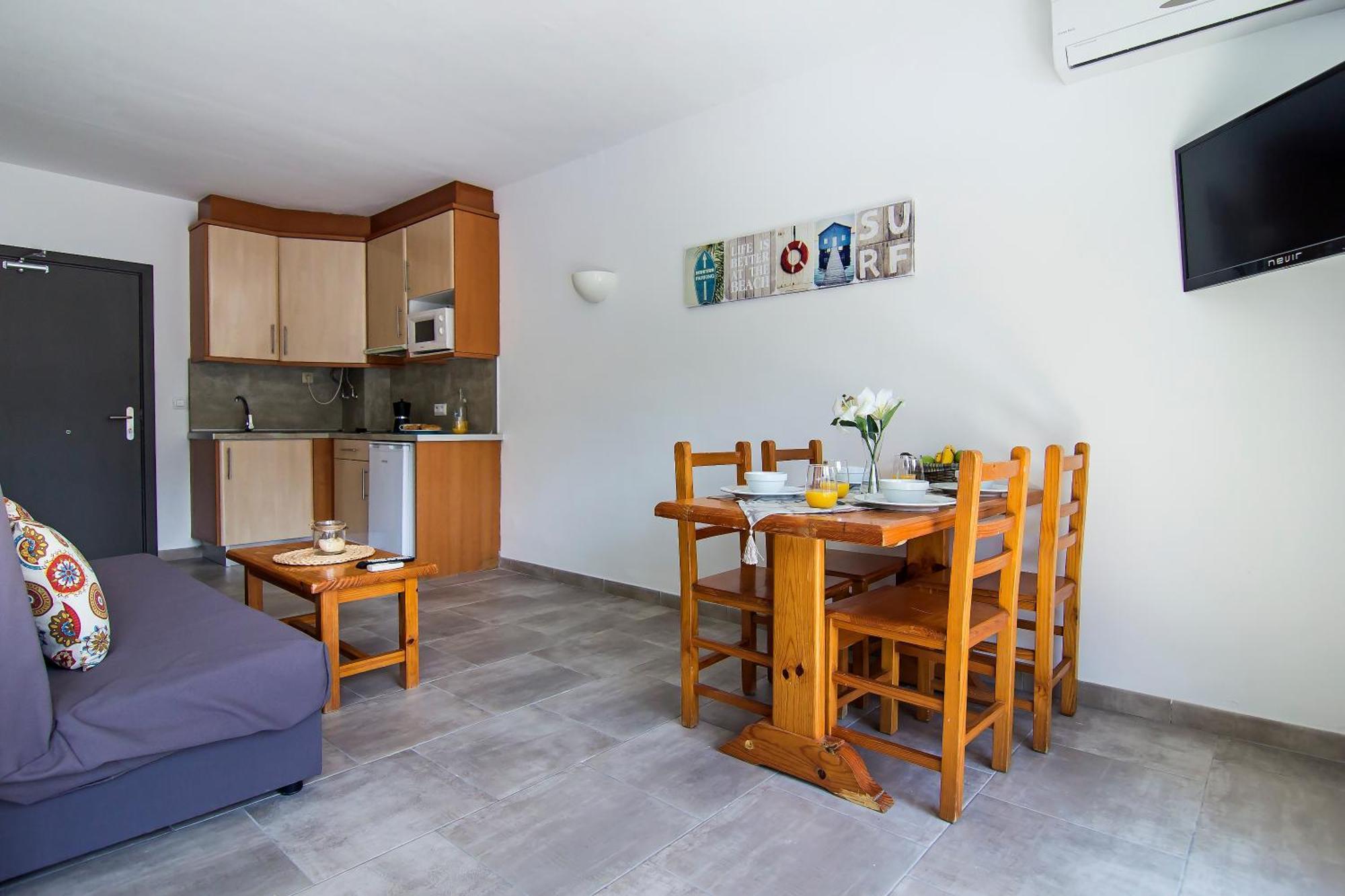 Two-Bedroom Apartment,1207821205:JPEG
