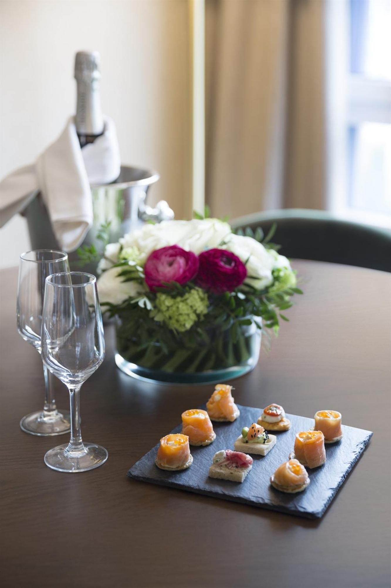 Premium Suite