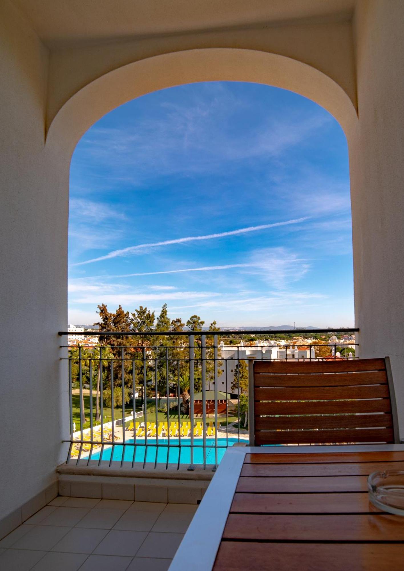 Studio - Vue sur Piscine