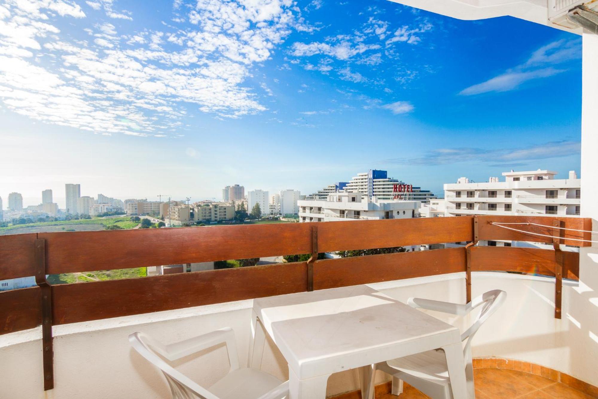 Studio Balcony