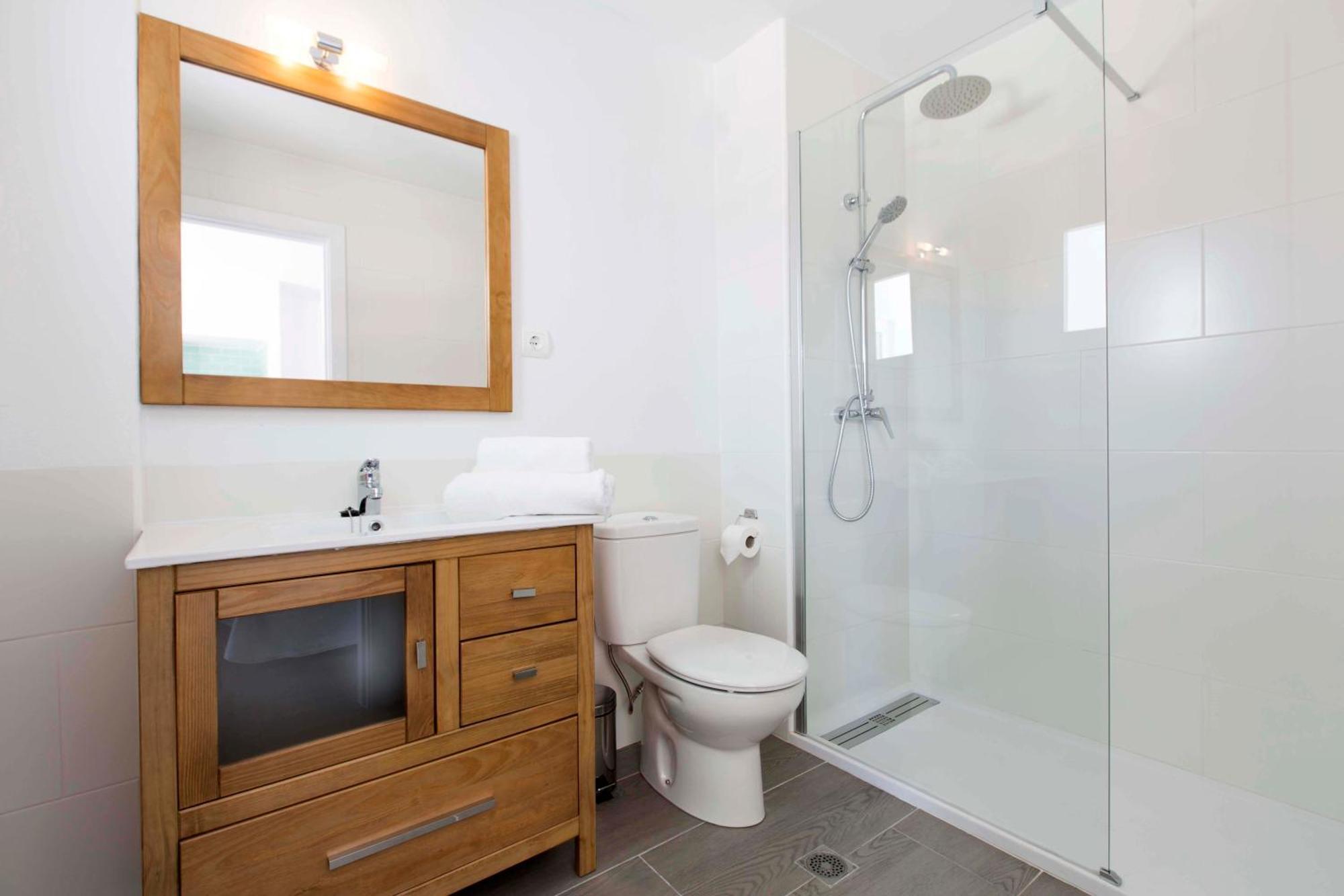 Studio with Pool Access (1 Adult),1355988740:JPEG