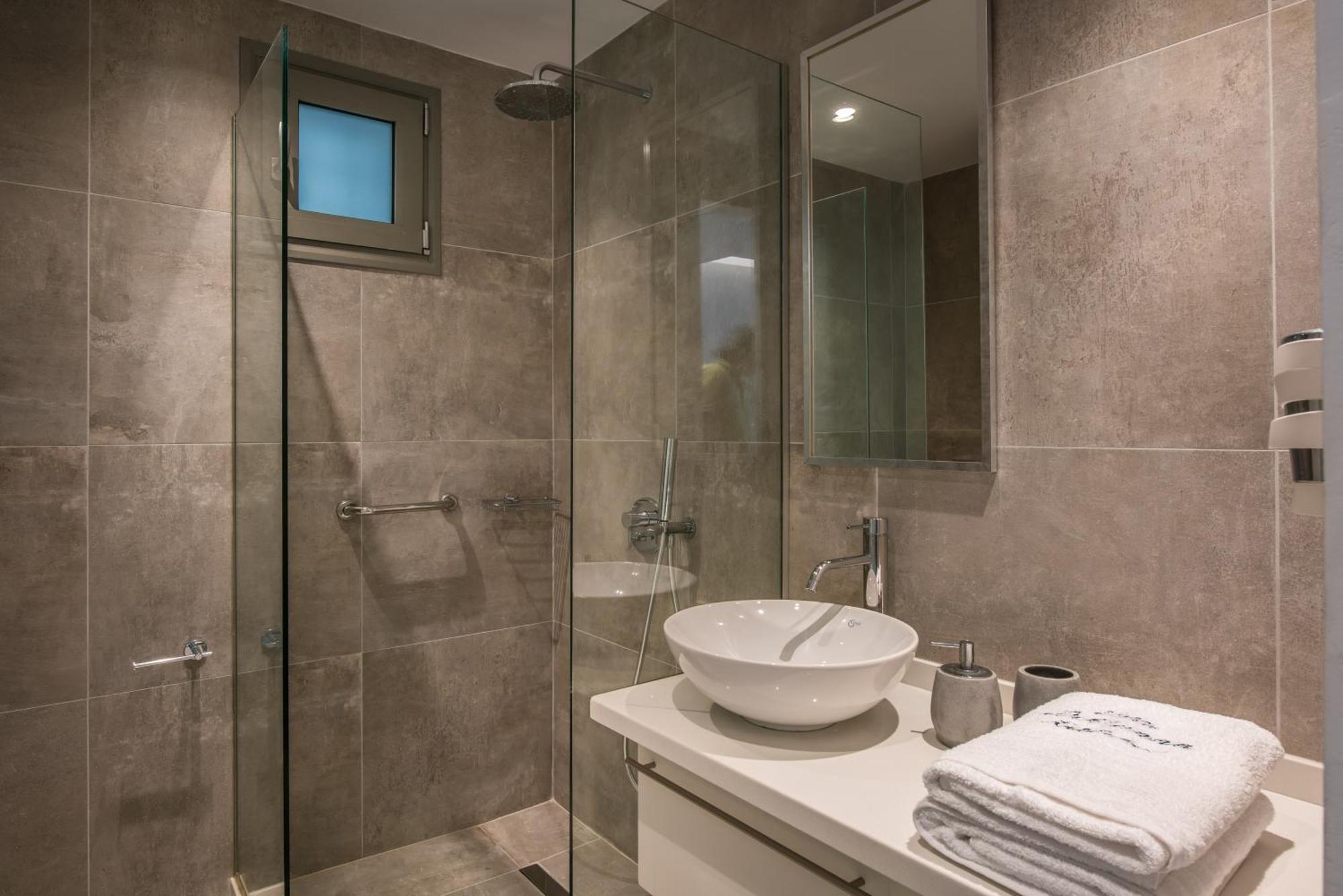 Junior Suite,1214762002:JPEG