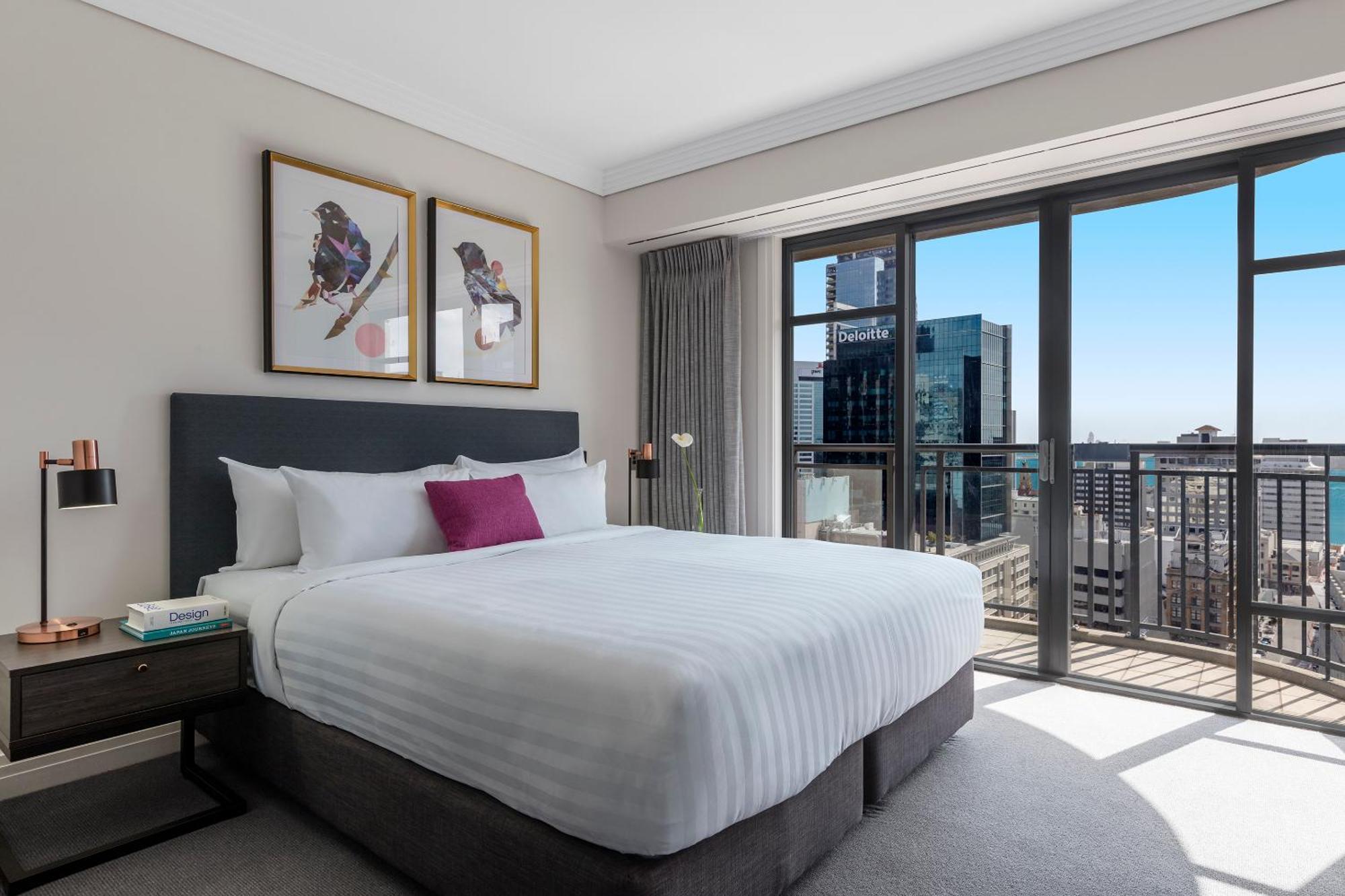 One-Bedroom Harbour Suite No Housekeeping