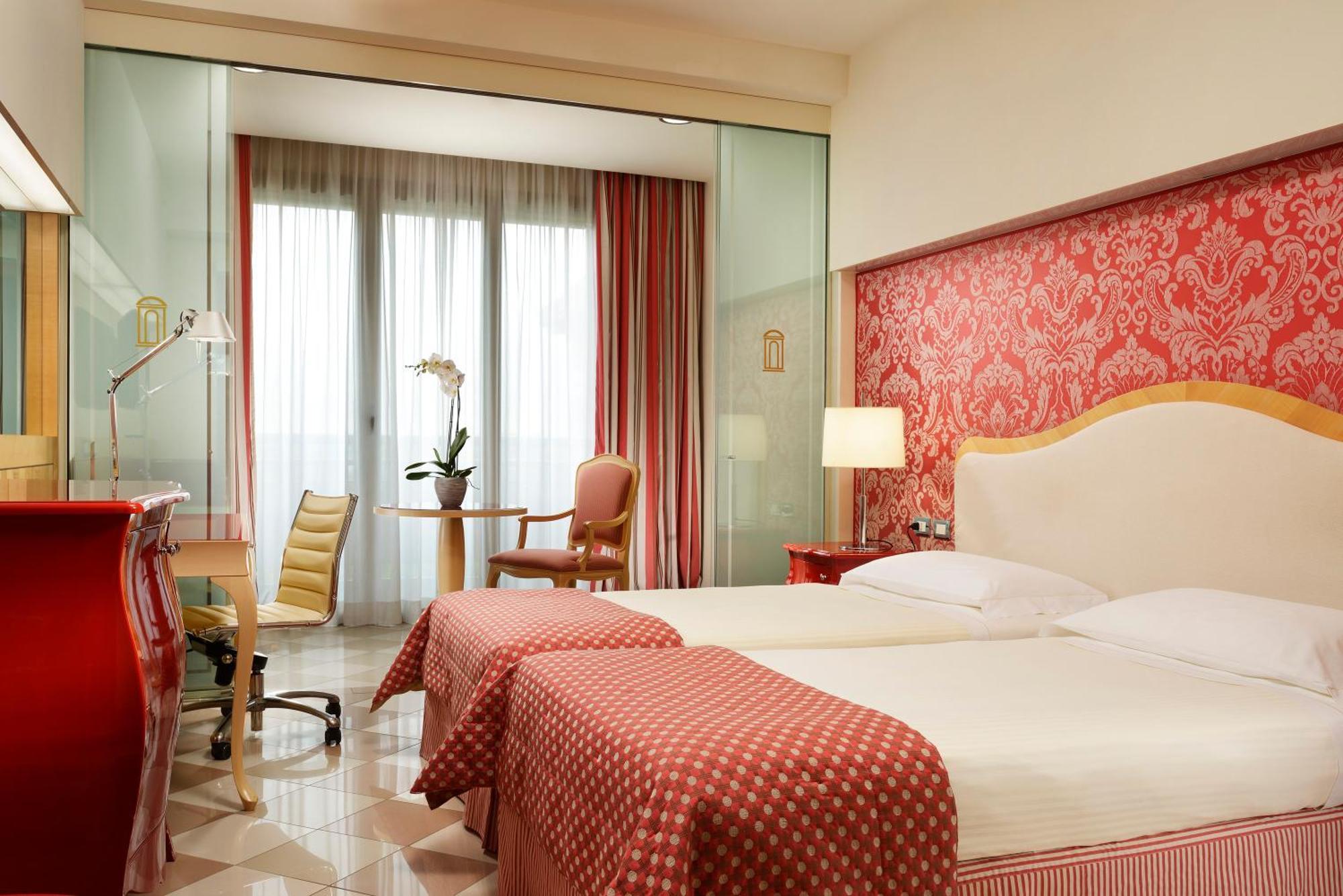 Superior Double Room (2 Adults + 1 Child)