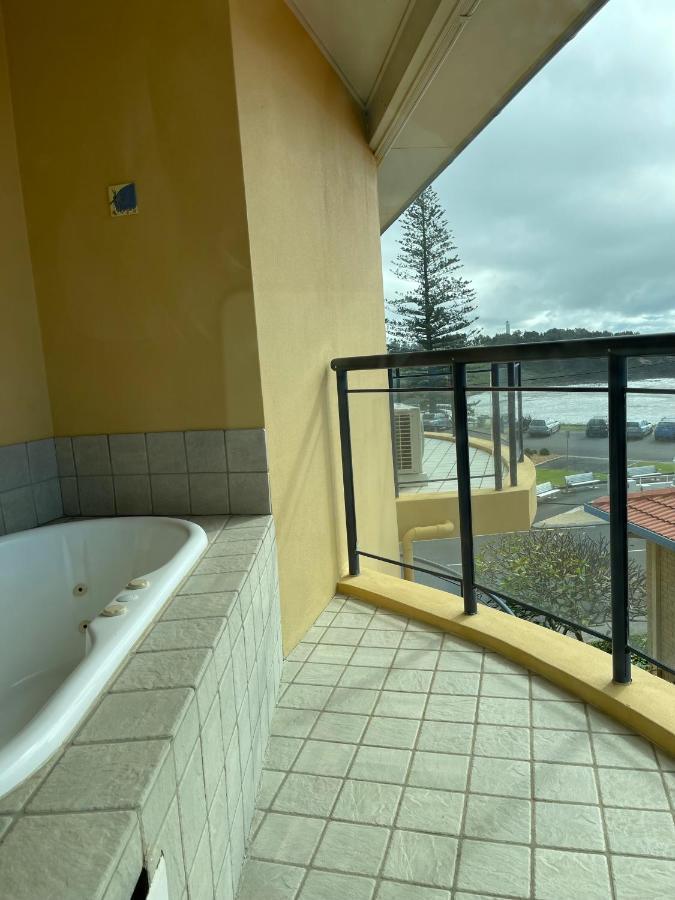 3 Brm Ocean View Top Floor Apt