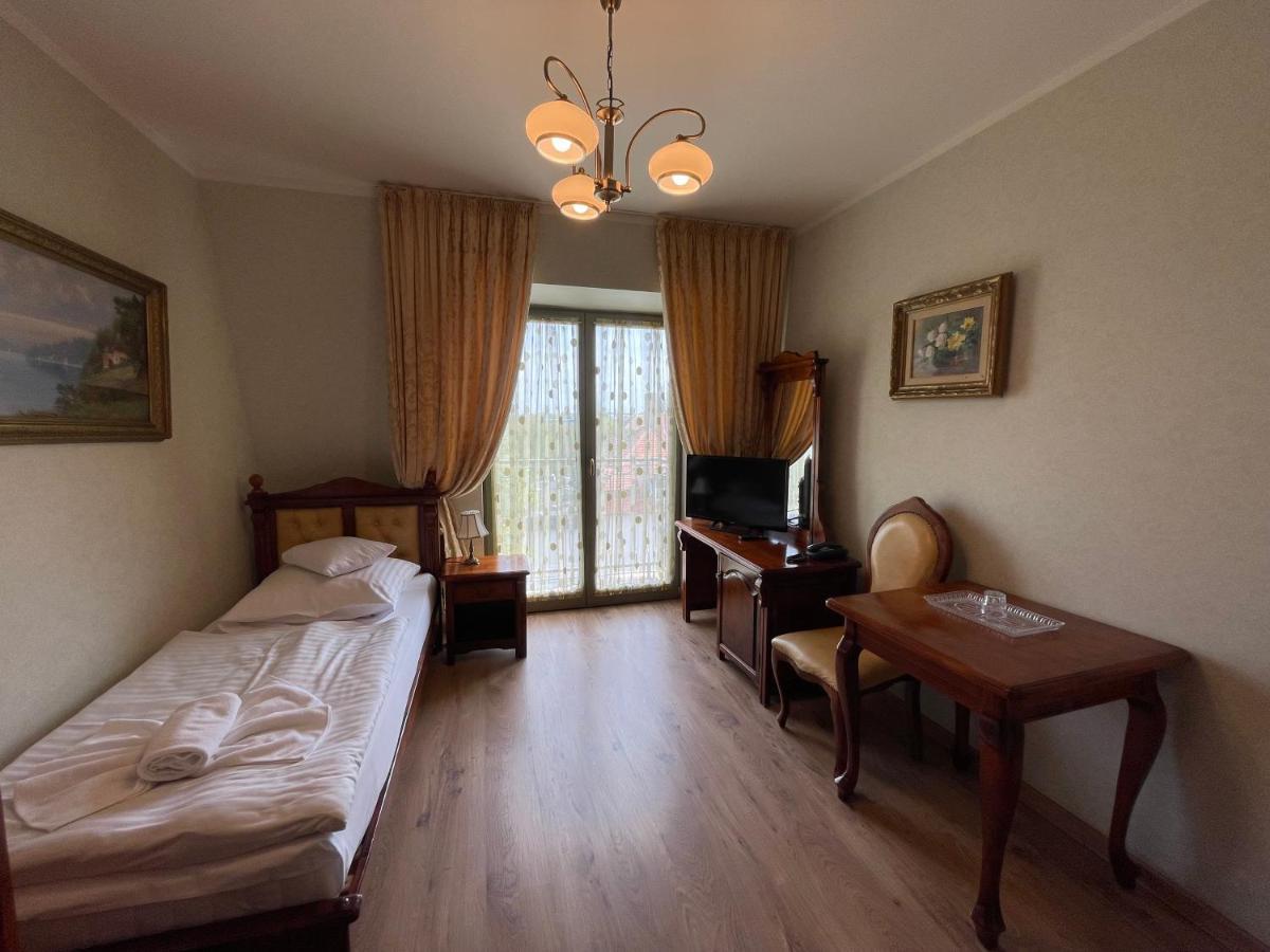 Single Room Balcony