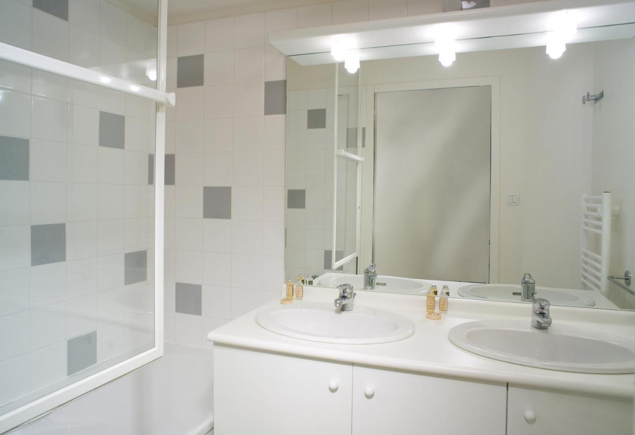 One-Bedroom Apartment,1244969746:JPEG