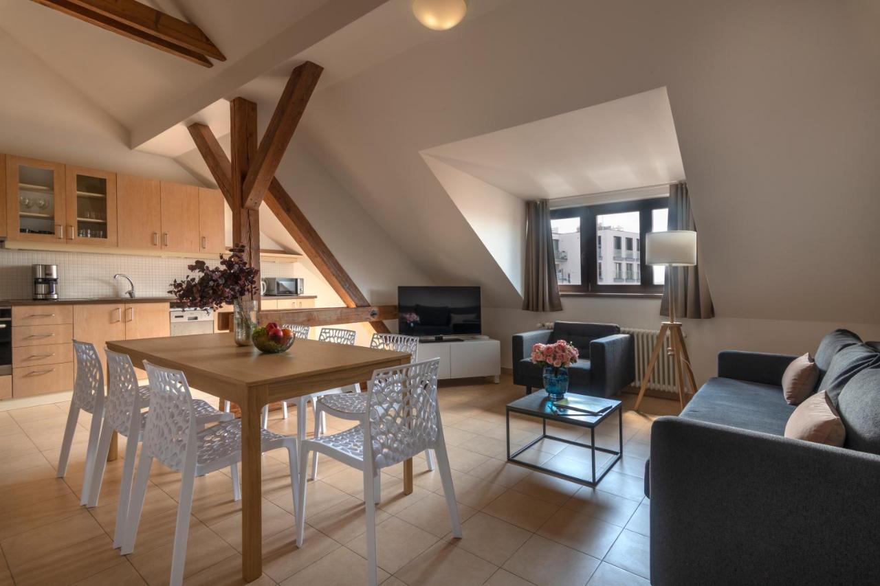 Deluxe Two Bedroom Apartment with Private Terrace