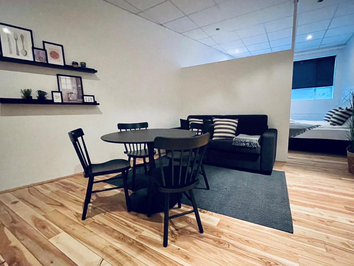 Studio Apartment