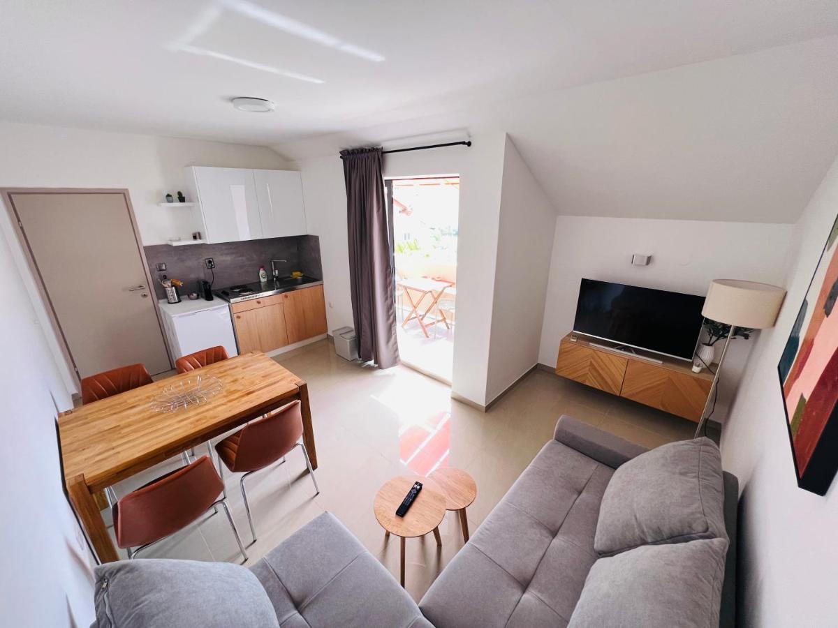 Appartamento con Vista Piscina