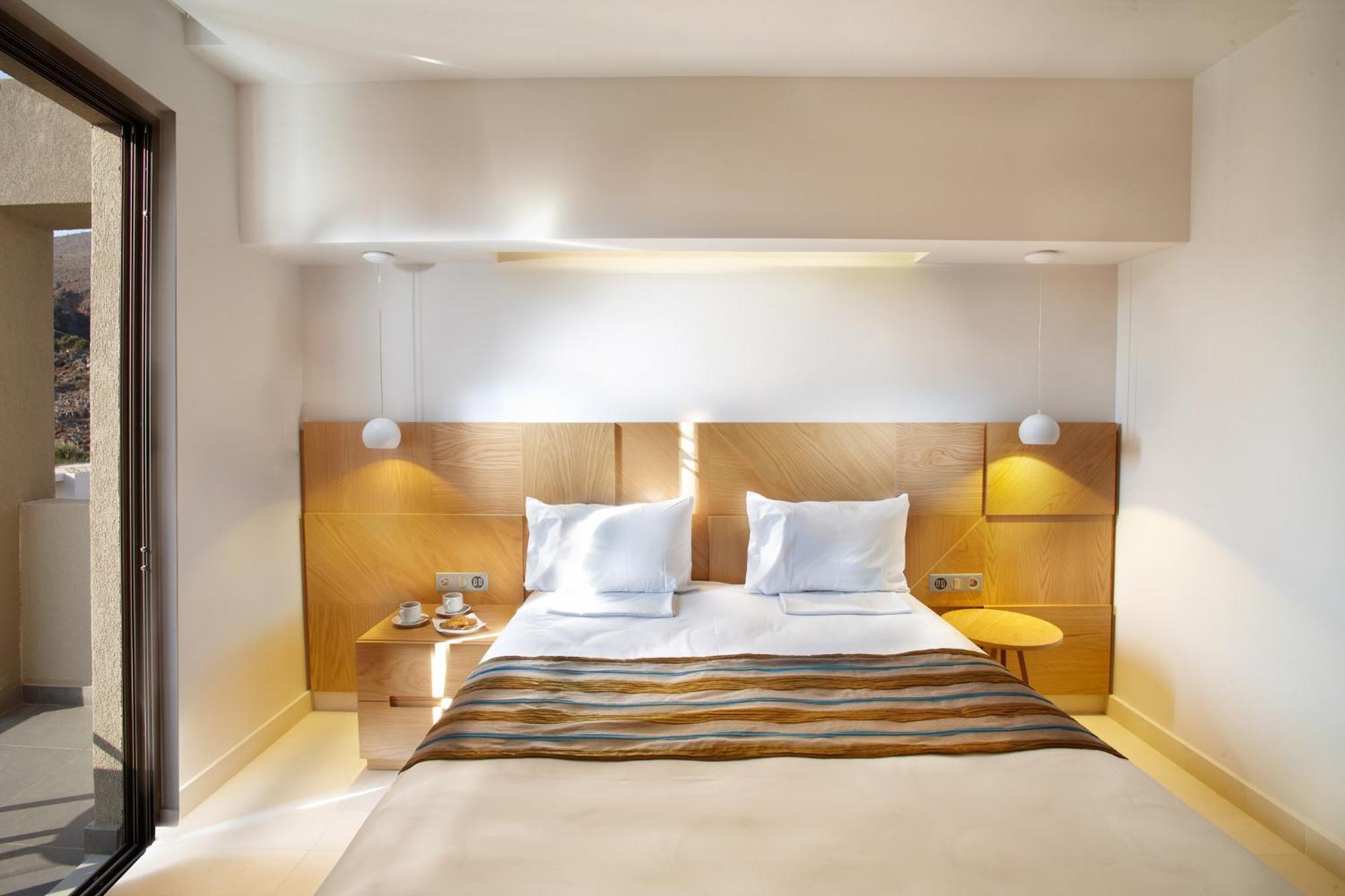 Superior Room,1273232434:JPEG
