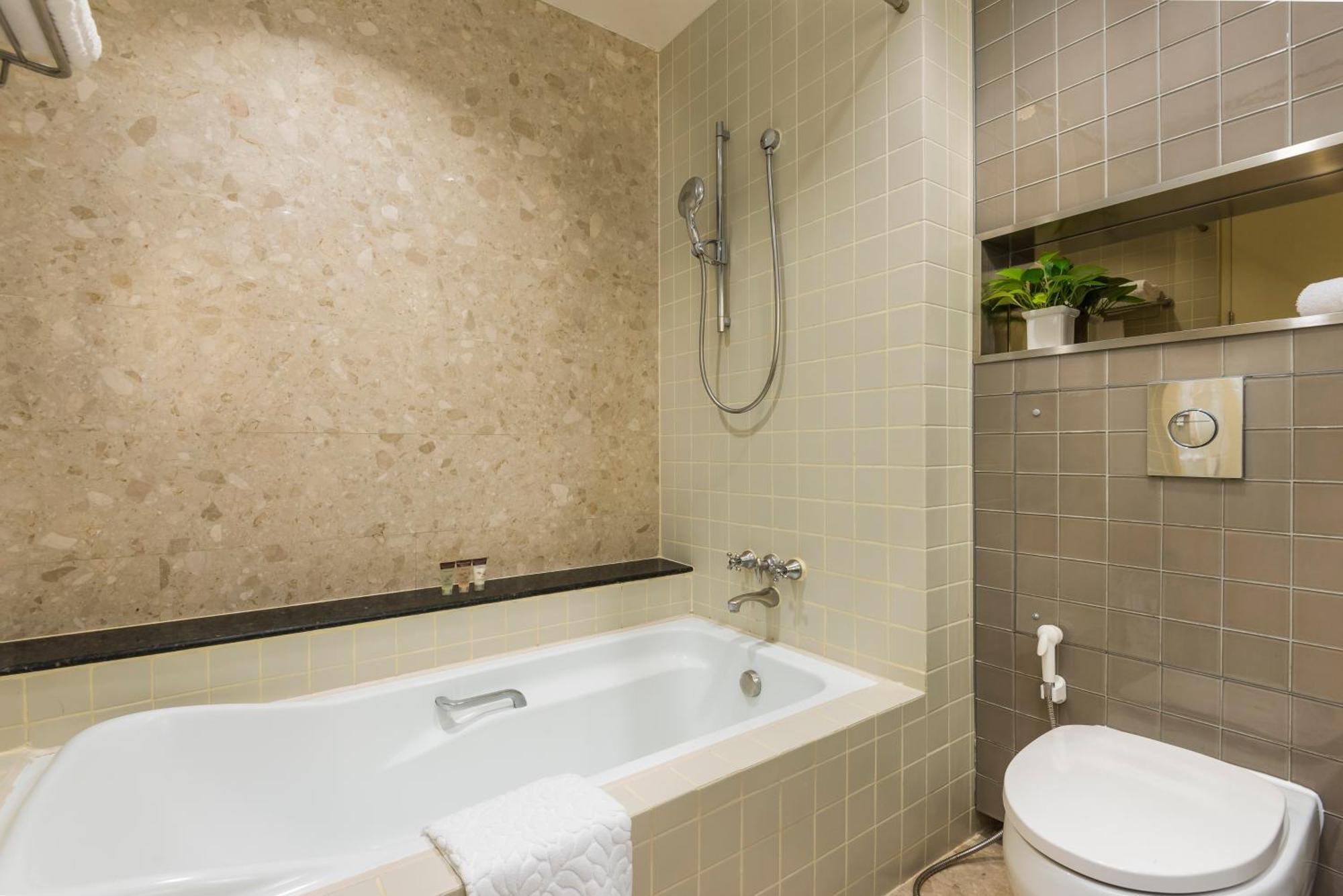 Executive Deluxe King Room