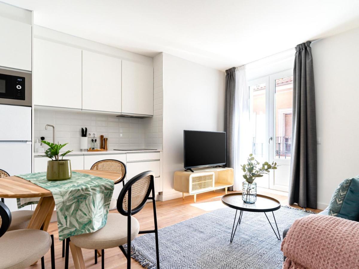 Apartamento de 1 dormitorio con balcón