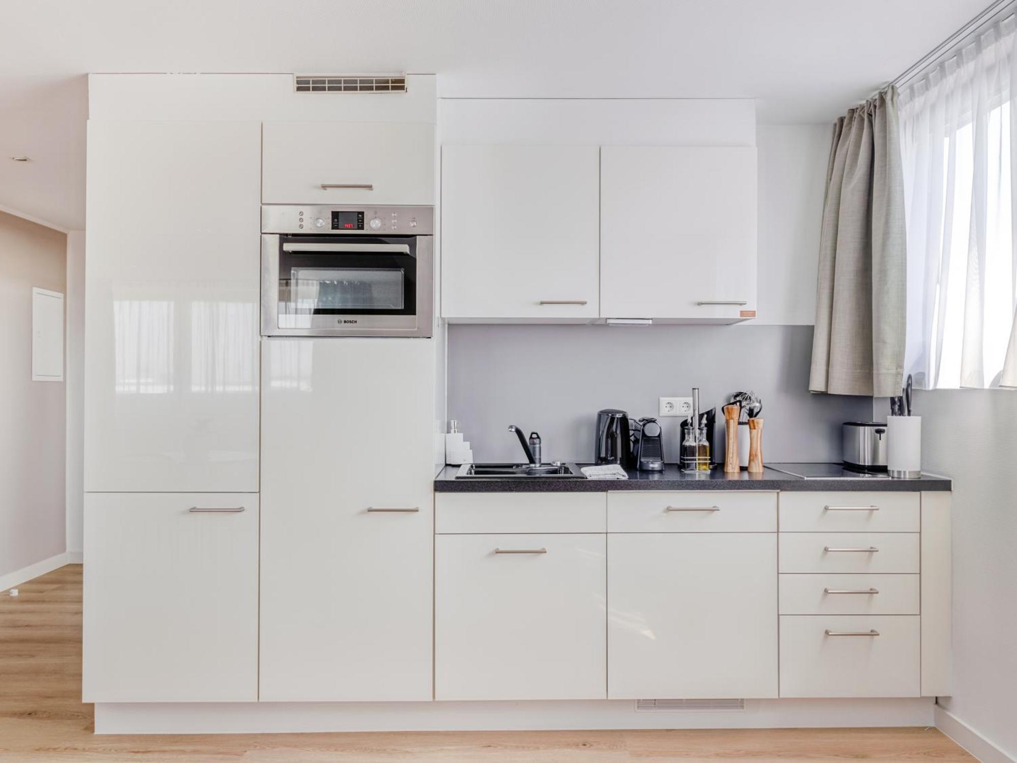 One-Bedroom Suite XL