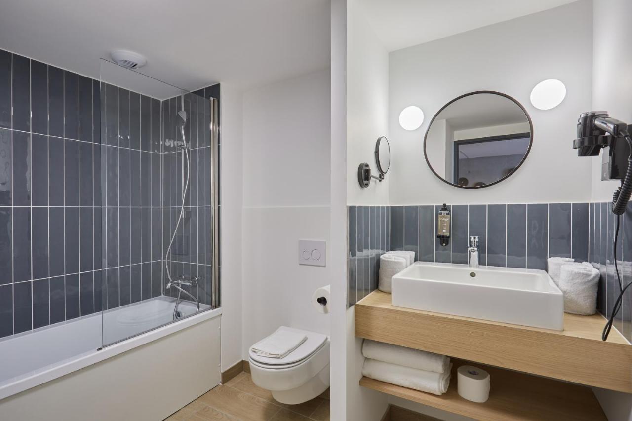 One-Bedroom Apartment,1743524925:JPEG