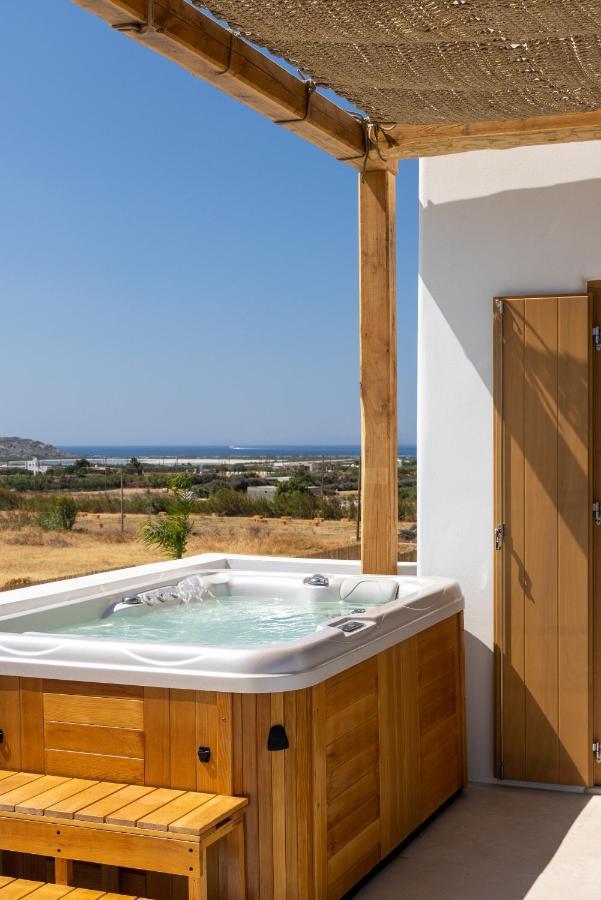 Villa 3 Bedrooms with Private Pool and Jetted Tub