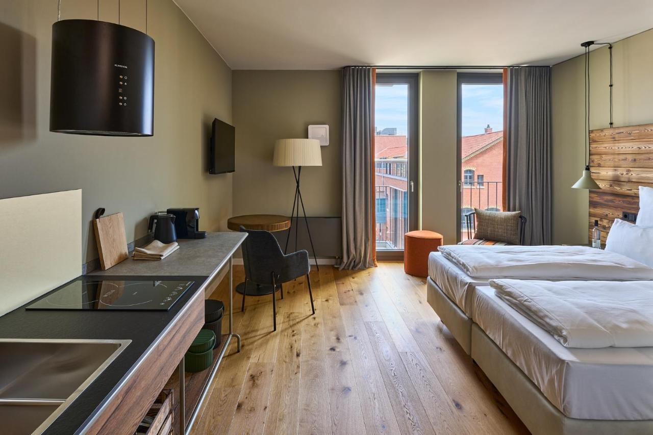 Großes Studio mit Balkon