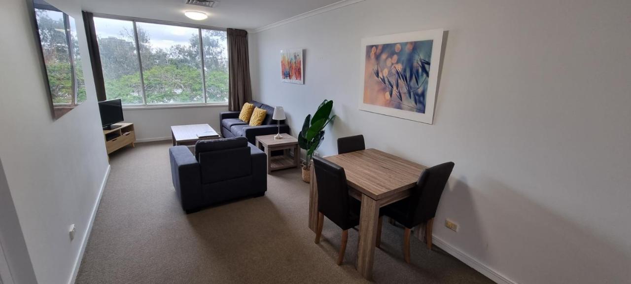 One-Bedroom Deluxe Apartment