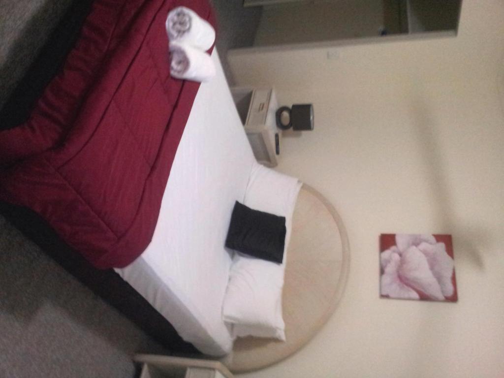 One-Bedroom Apartment,42925909:JPEG