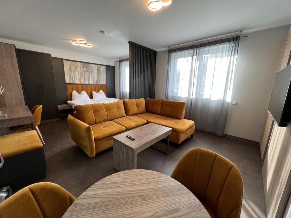 Standard Apartment,1313450998:JPEG