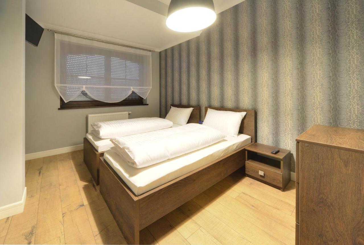 Grand Family Deluxe Apartment with living room, tree bedrooms and terrace