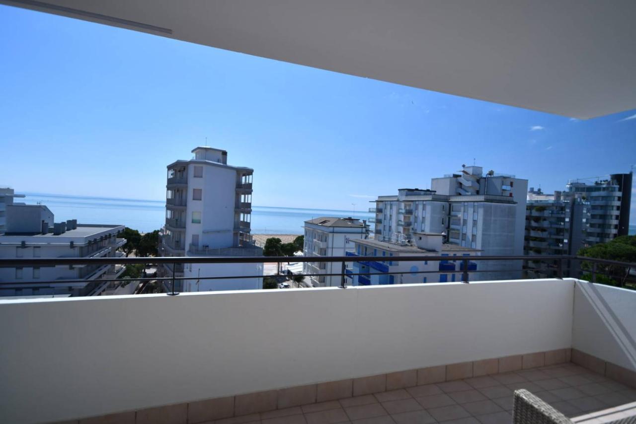 Appartamento con 2 Camere da Letto e Vista Mare