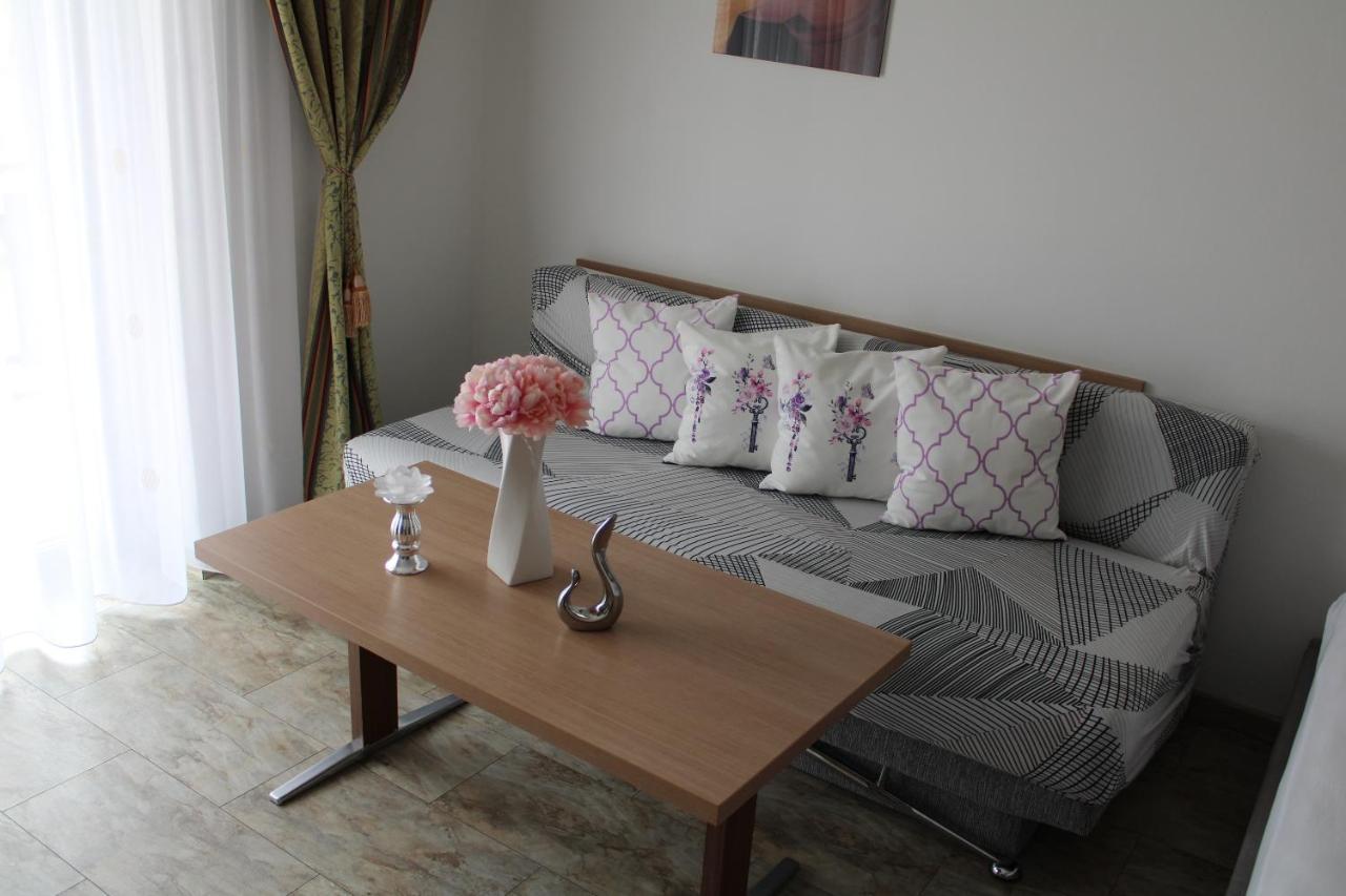 Studio Apartment Twin Room Balcony