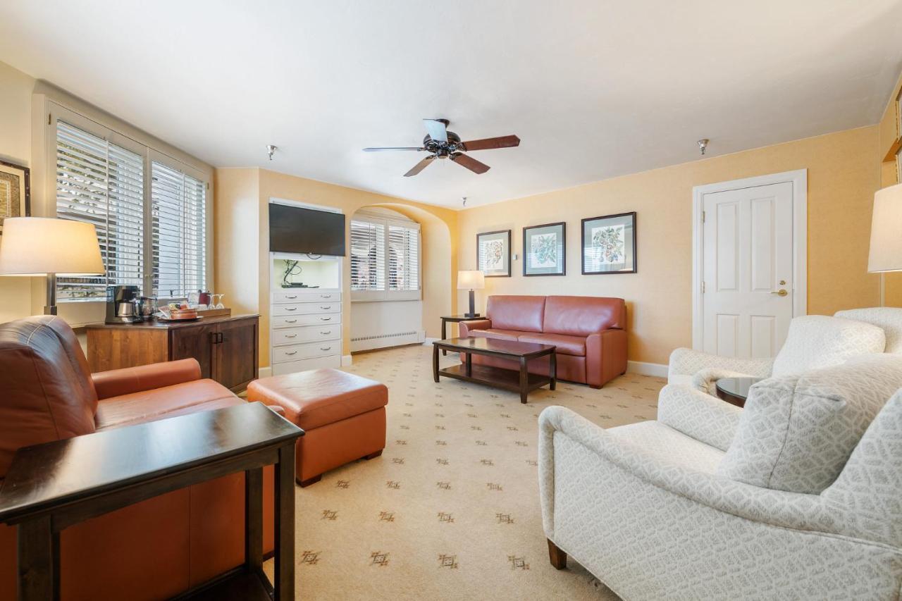 Two-Bedroom Suite