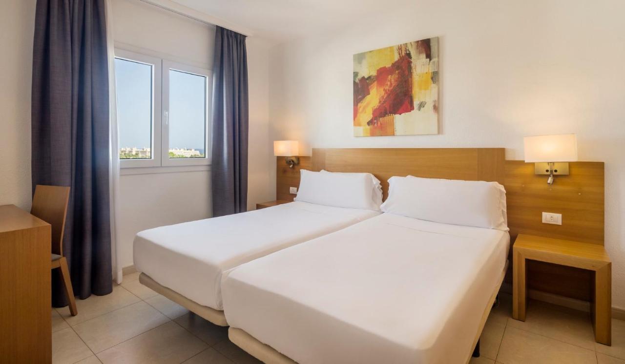 One-Bedroom Apartment,1399288811:JPEG