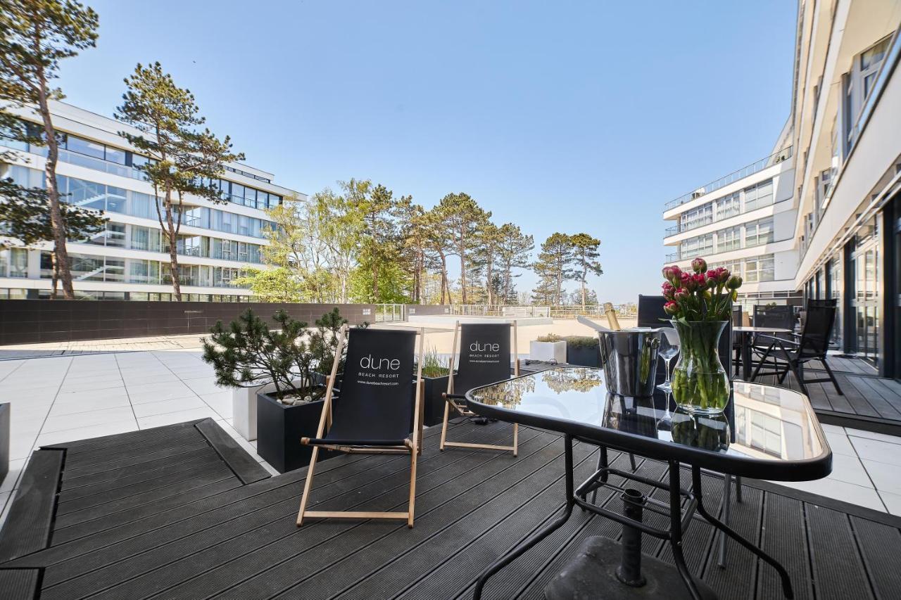 Studio Apartment A117 an exit to the swimming pool